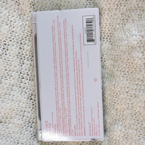 RealHer "ULTIMATE GLOW GETTER" Cheek Trio, 3x 2.5g/0.09oz - Picture 7 of 9